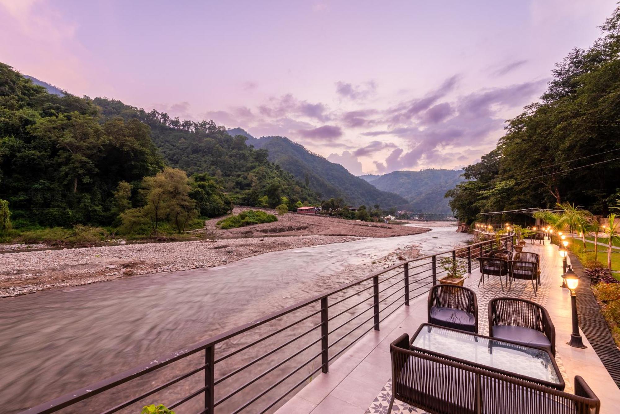 Dls Divine River Resort And Spa, Rishīkesh Exterior foto