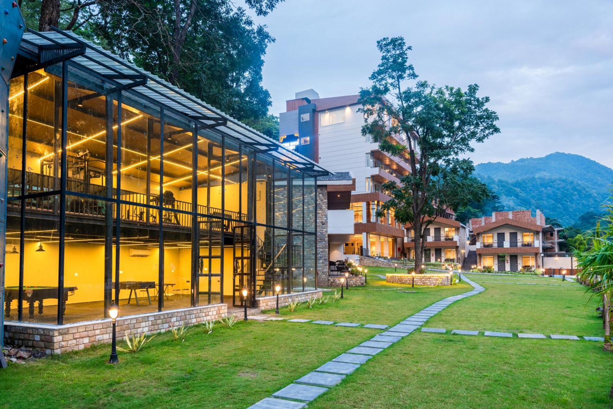 Dls Divine River Resort And Spa, Rishīkesh Exterior foto