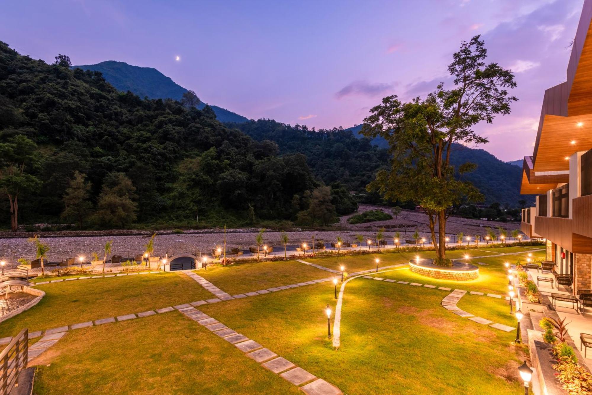 Dls Divine River Resort And Spa, Rishīkesh Exterior foto